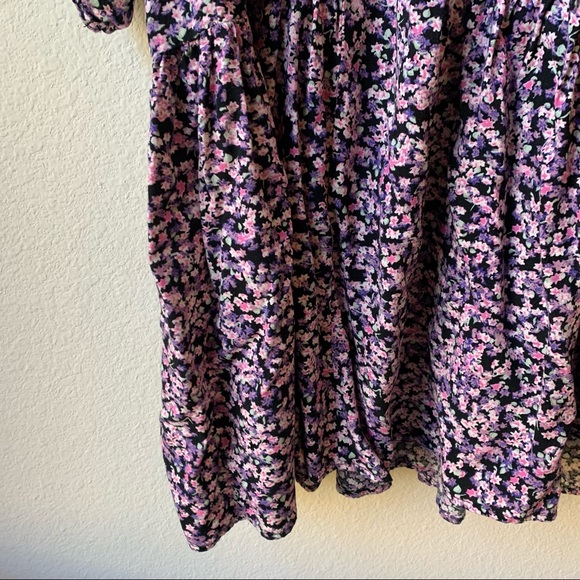 Floral H&M Dress 💜 - Picture 4 of 7